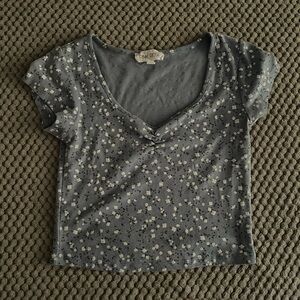 Perfect shirt for the spring and summer